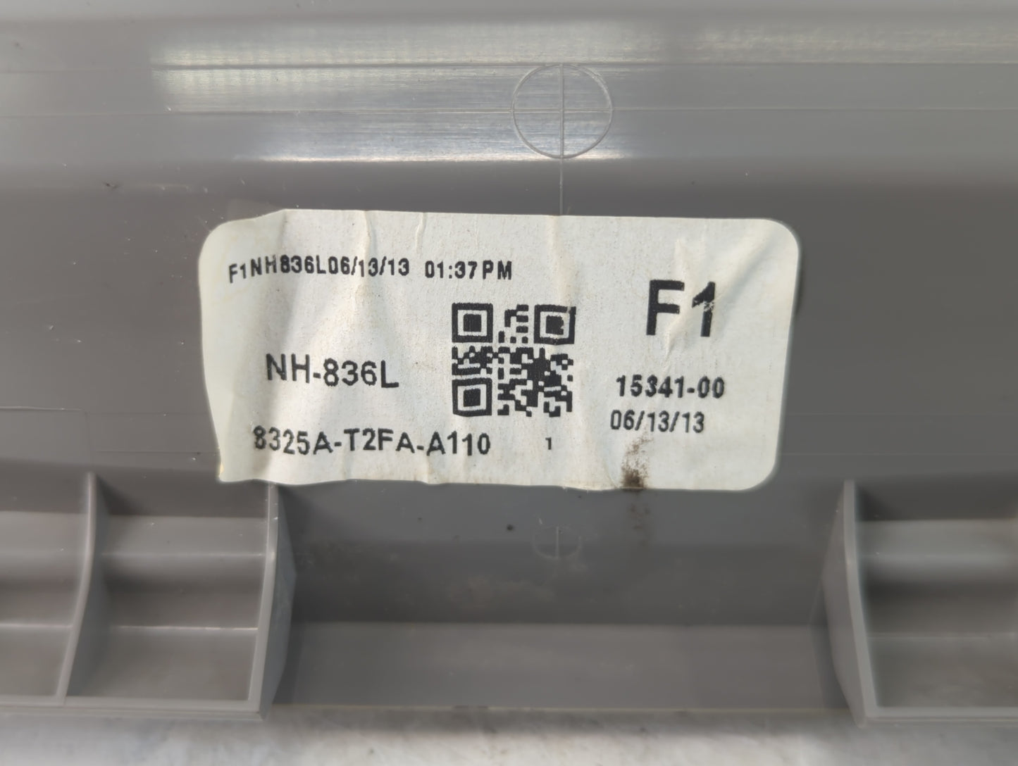 2013 Honda Accord Overhead Roof Console 915975 - Oemusedautoparts1.com