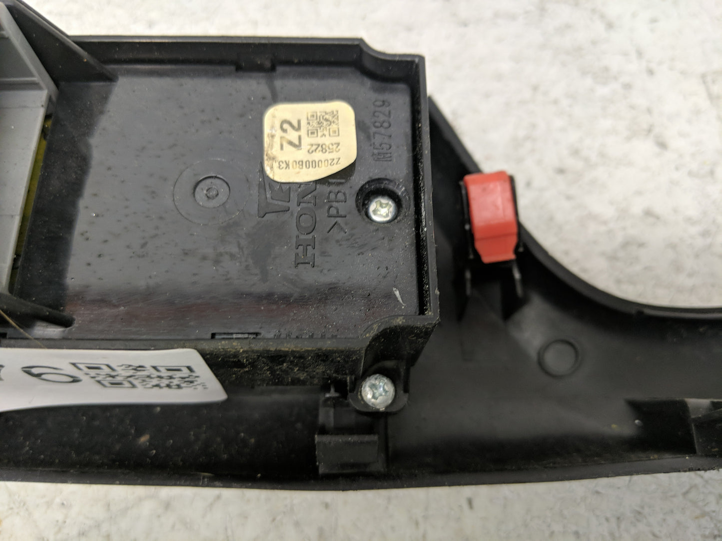 2013 Honda Civic Master Power Window Switch Replacement Driver Side Left P/N:35750-TR0-A21 Fits OEM Used Auto Parts - Oemuse
