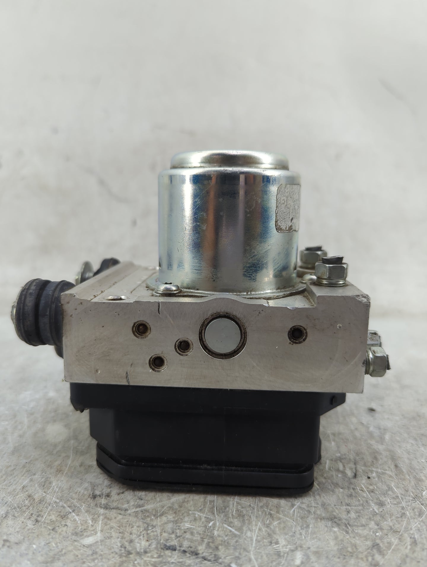 2013 Honda Civic ABS Pump Control Module Replacement P/N:3L16G-0288 TR2B1 Fits OEM Used Auto Parts - Oemusedautoparts1.com