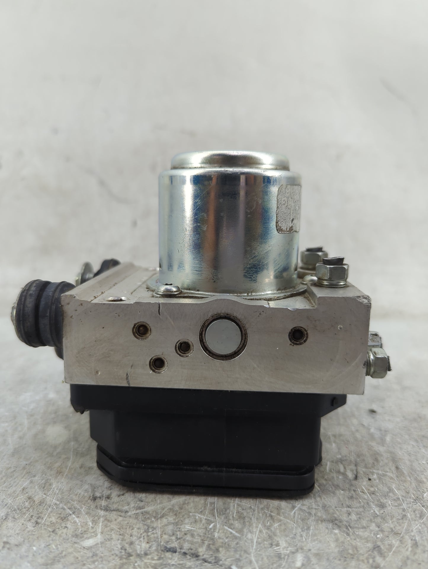2013 Honda Civic ABS Pump Control Module Replacement P/N:3L16G-0288 TR2B1 Fits OEM Used Auto Parts - Oemusedautoparts1.com