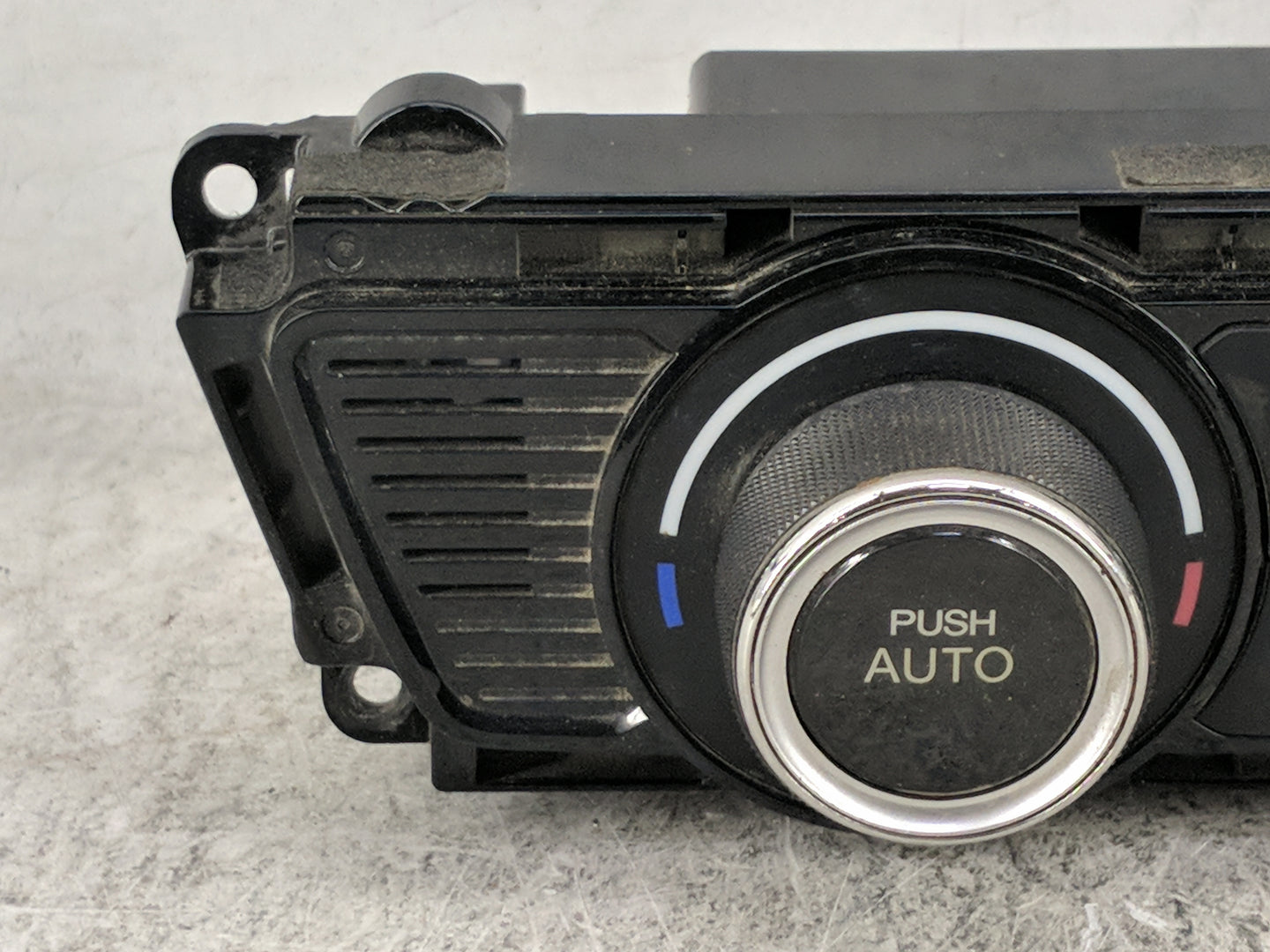 2013-2015 Honda Civic Climate Control Module Temperature AC/Heater Replacement P/N:C61 NH-587L Fits Fits 2013 2014 2015 OEM 