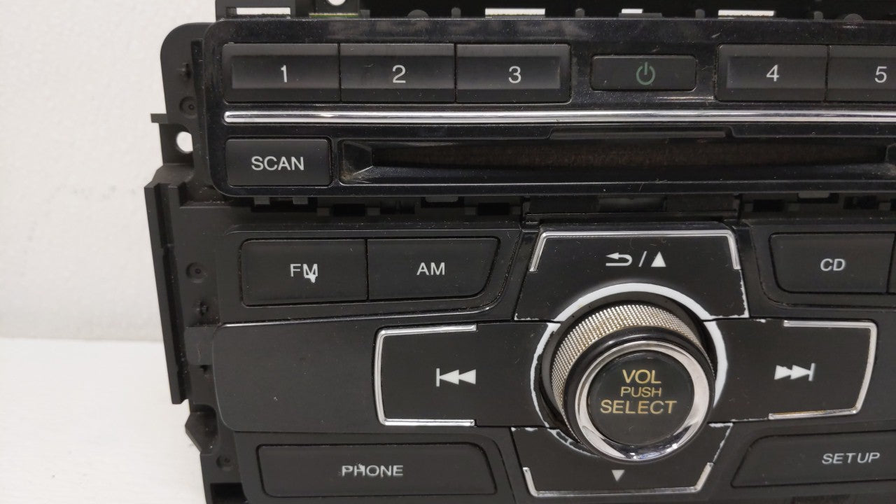 2013-2015 Honda Civic Am Fm Cd Player Radio Receiver - Oemusedautoparts1.com