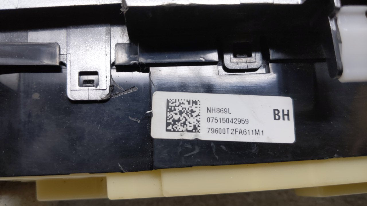2013 Honda Civic Climate Control Module Temperature AC/Heater Replacement P/N:79600 T2F A611 M1 Fits Fits 2014 2015 OEM Used