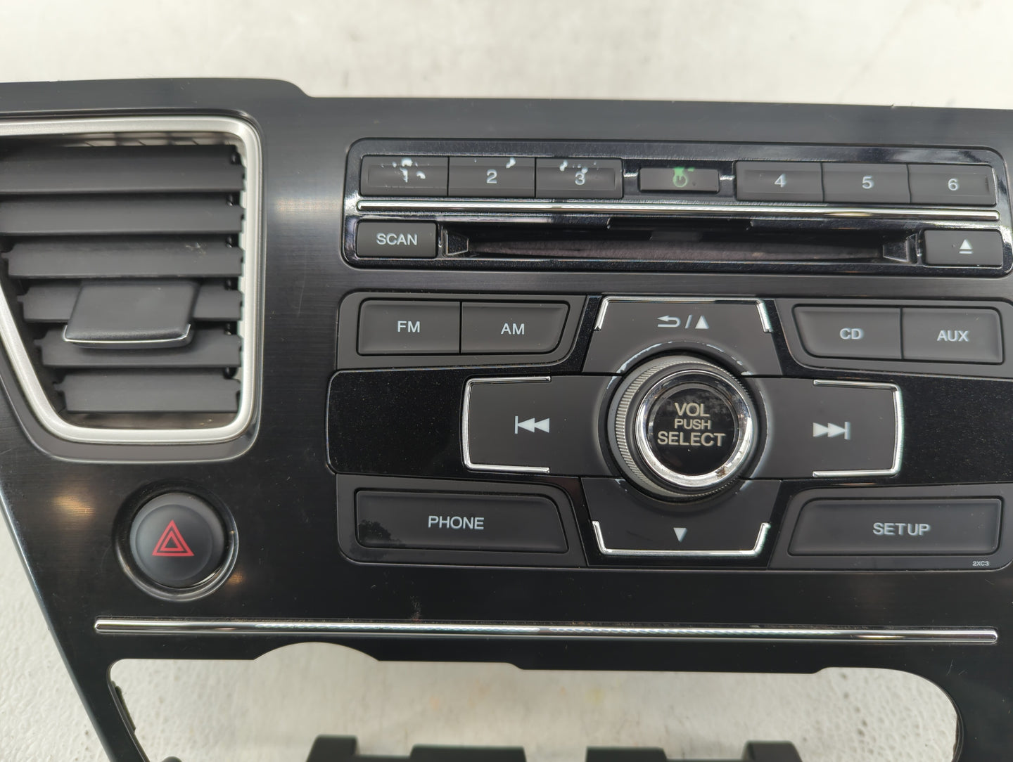 2013-2015 Honda Civic Am Fm Cd Player Radio Receiver - Oemusedautoparts1.com