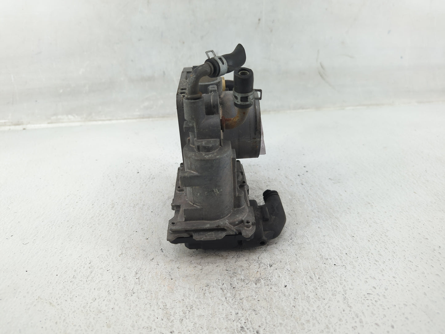 2012-2015 Honda Civic Throttle Body P/N:GMF3B Fits Fits 2012 2013 2014 2015 2016 2017 2018 2019 2020 2021 2022 OEM Used Auto