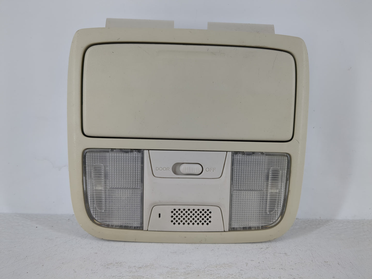 2012-2016 Honda Cr-v Overhead Roof Console 1111418 - Oemusedautoparts1.com