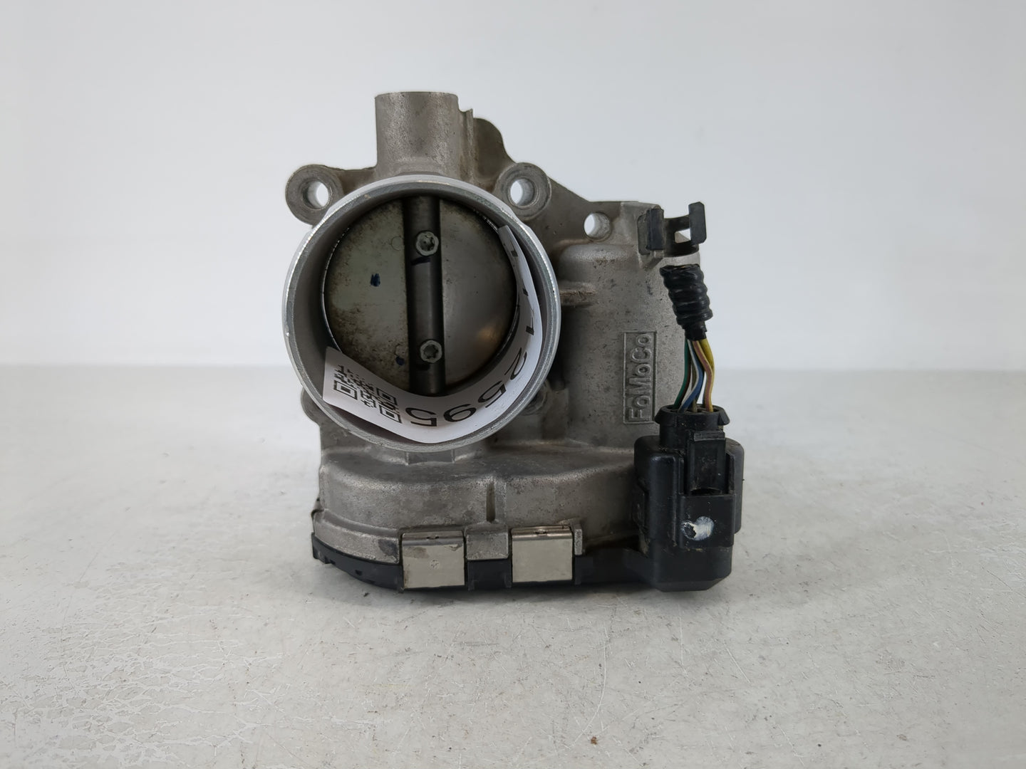 2010-2014 Honda Cr-V Throttle Body P/N:7S7G-9F991-CA Fits Fits 2010 2011 2012 2013 2014 2015 OEM Used Auto Parts - Oemusedau