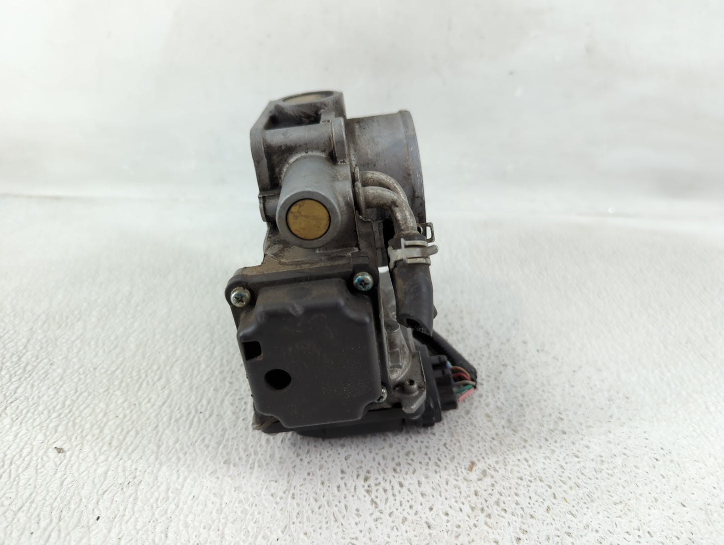 2010-2013 Honda Cr-V Throttle Body P/N:1430 04Q25 Fits Fits 2010 2011 2012 2013 2014 OEM Used Auto Parts - Oemusedautoparts1