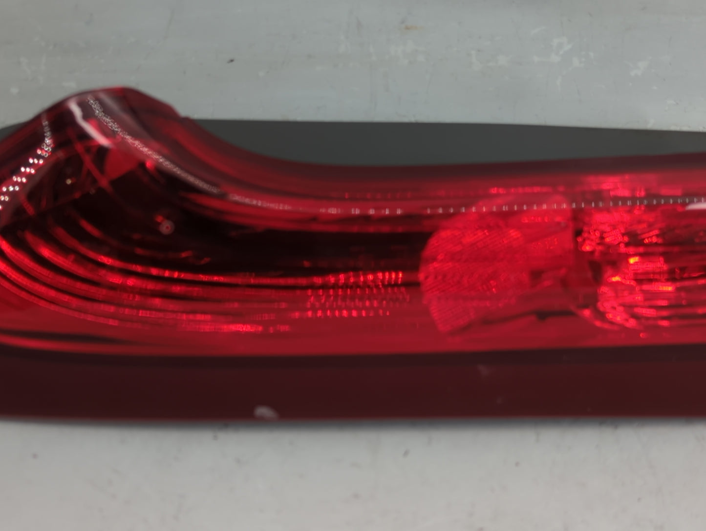 2012-2014 Honda Cr-V Tail Light Assembly Driver Left OEM Fits Fits 2012 2013 2014 OEM Used Auto Parts - Oemusedautoparts1.co