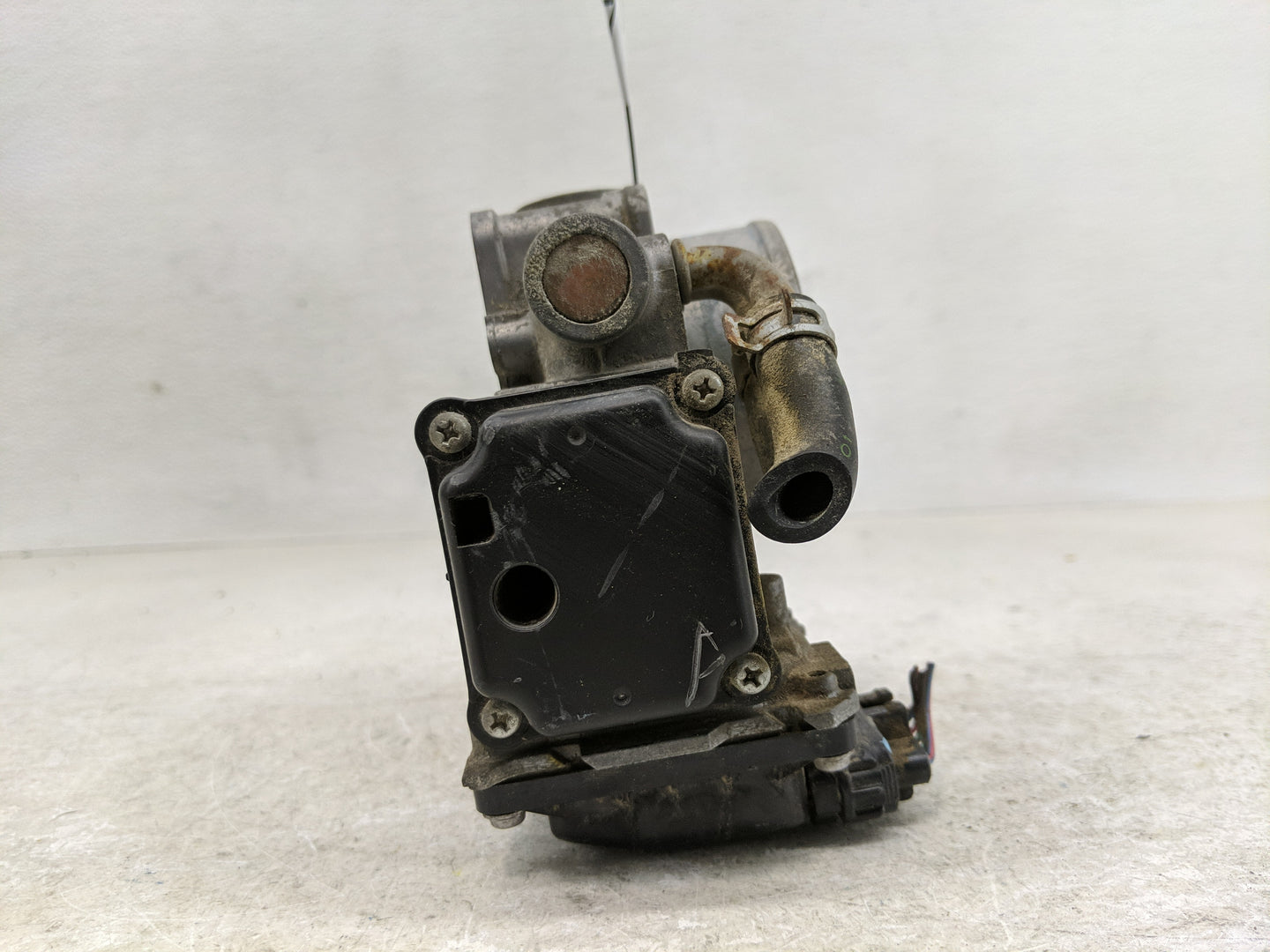 2010-2013 Honda Cr-V Throttle Body P/N:1430 04Q25 Fits Fits 2010 2011 2012 2013 2014 OEM Used Auto Parts - Oemusedautoparts1