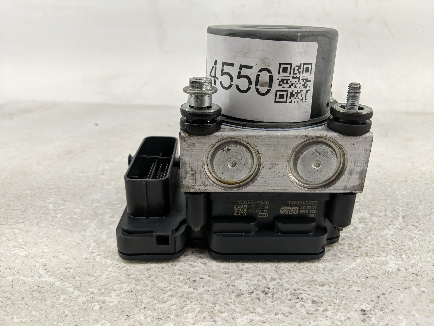 2012-2013 Honda Cr-V ABS Pump Control Module Replacement P/N:57110-T0H-A030-M1 Fits Fits 2012 2013 OEM Used Auto Parts - Oem