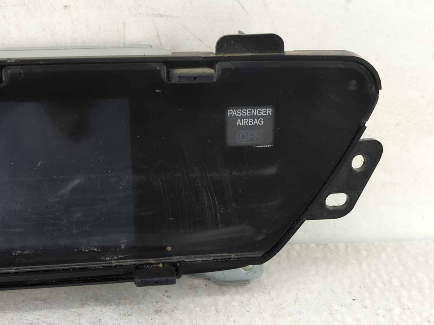 2013 Honda Cr-V Radio AM FM Cd Player Receiver Replacement P/N:39710-T0A-A110-M1 Fits OEM Used Auto Parts - Oemusedautoparts