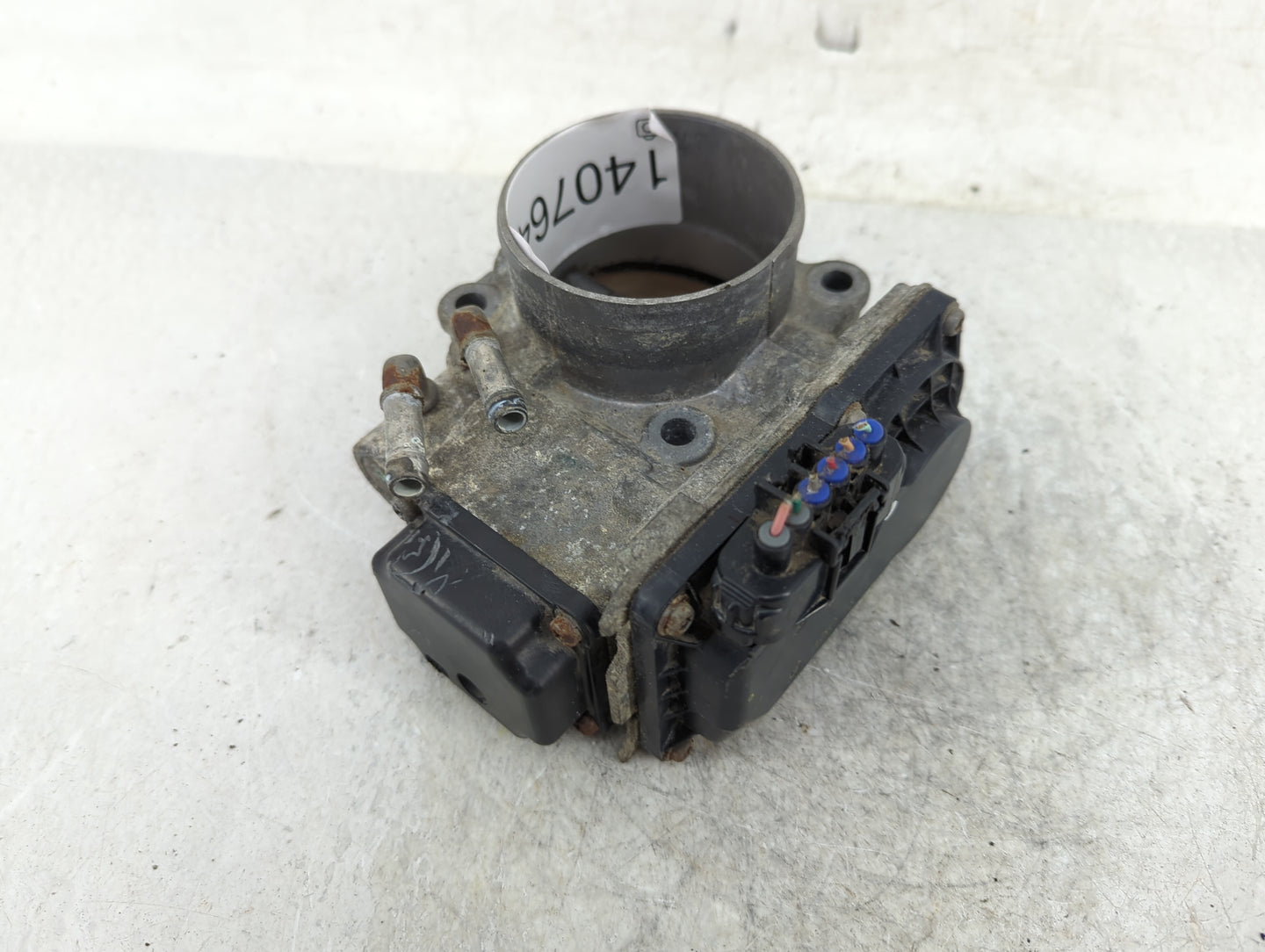 2010-2013 Honda Cr-V Throttle Body P/N:GMD7E Fits Fits 2010 2011 2012 2013 2014 OEM Used Auto Parts - Oemusedautoparts1.com