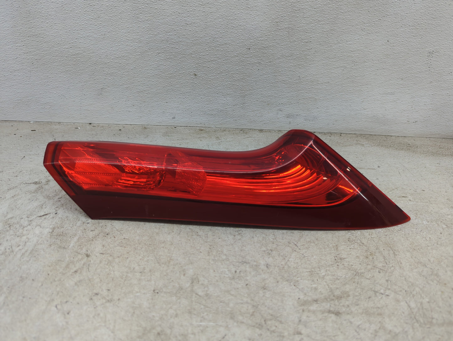 2012-2014 Honda Cr-V Tail Light Assembly Passenger Right OEM Fits Fits 2012 2013 2014 OEM Used Auto Parts - Oemusedautoparts