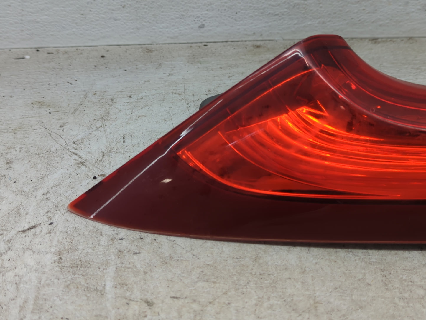 2012-2014 Honda Cr-V Tail Light Assembly Driver Left OEM Fits Fits 2012 2013 2014 OEM Used Auto Parts - Oemusedautoparts1.co