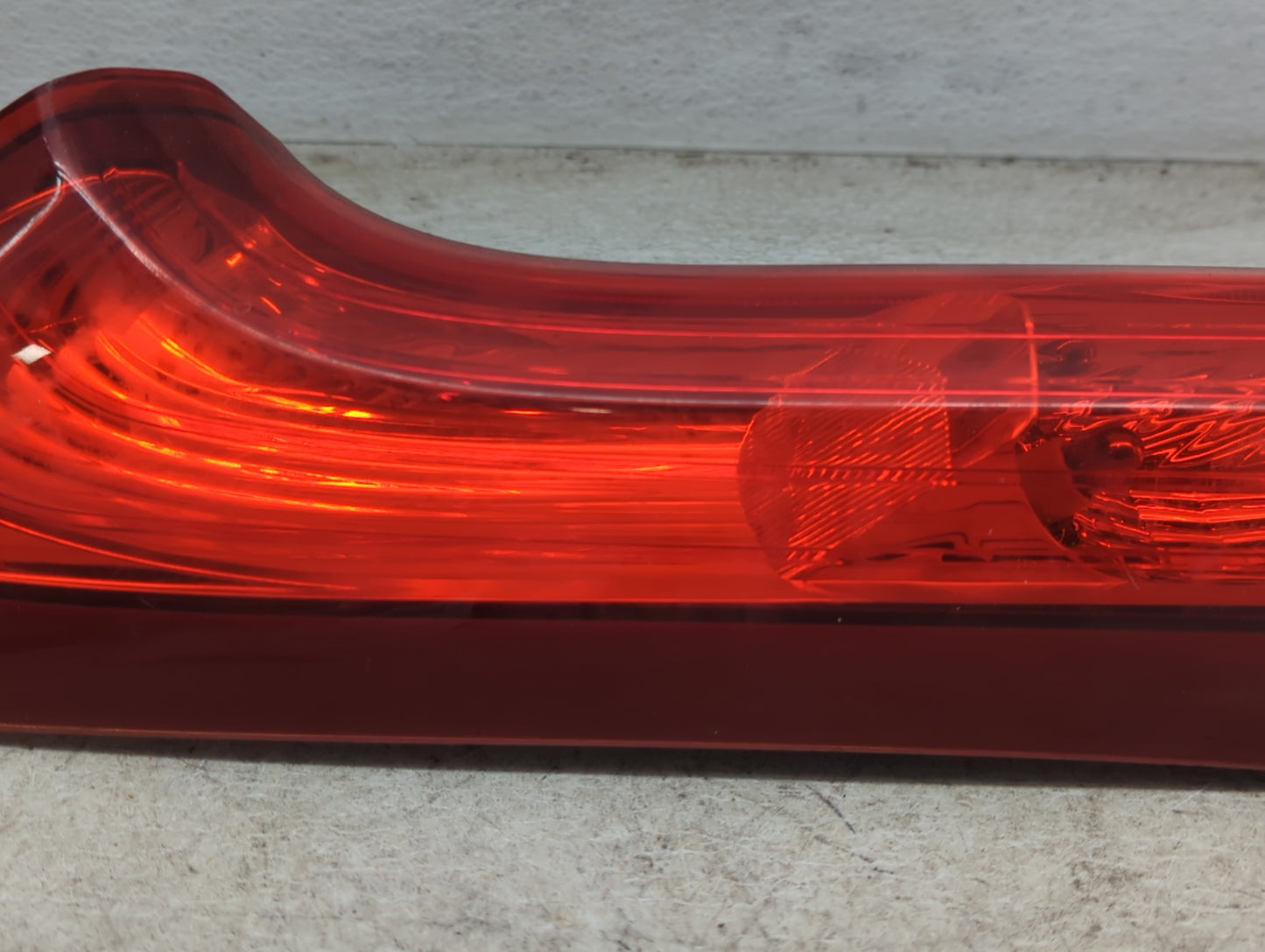 2012-2014 Honda Cr-V Tail Light Assembly Driver Left OEM Fits Fits 2012 2013 2014 OEM Used Auto Parts - Oemusedautoparts1.co
