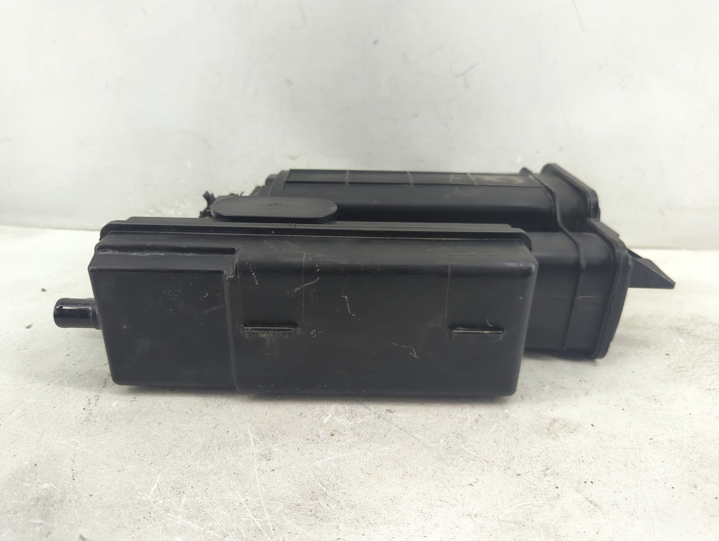2013 Honda Cr-v Fuel Vapor Charcoal Canister - Oemusedautoparts1.com