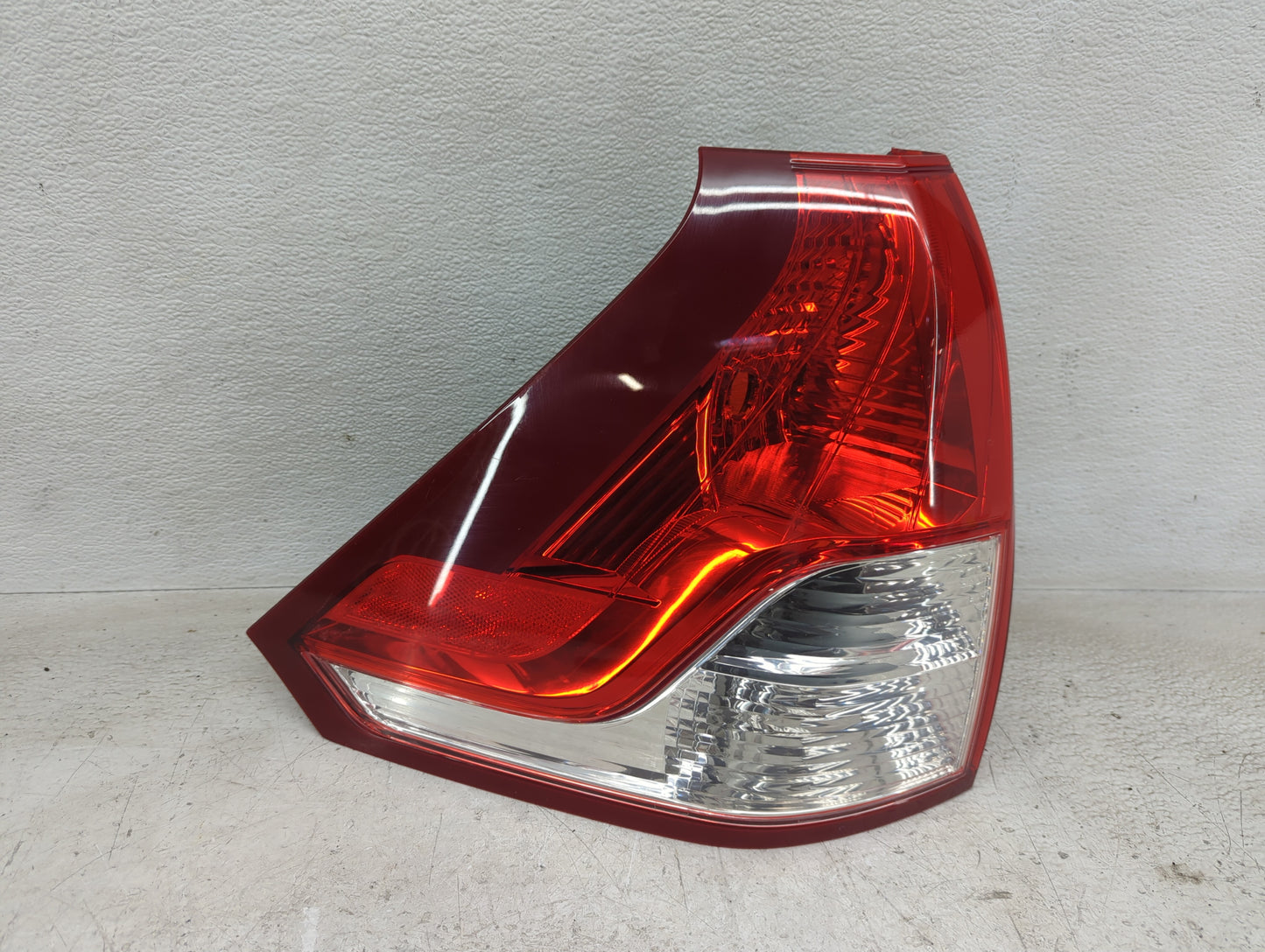 2012-2014 Honda Cr-V Tail Light Assembly Driver Left OEM Fits Fits 2012 2013 2014 OEM Used Auto Parts - Oemusedautoparts1.co