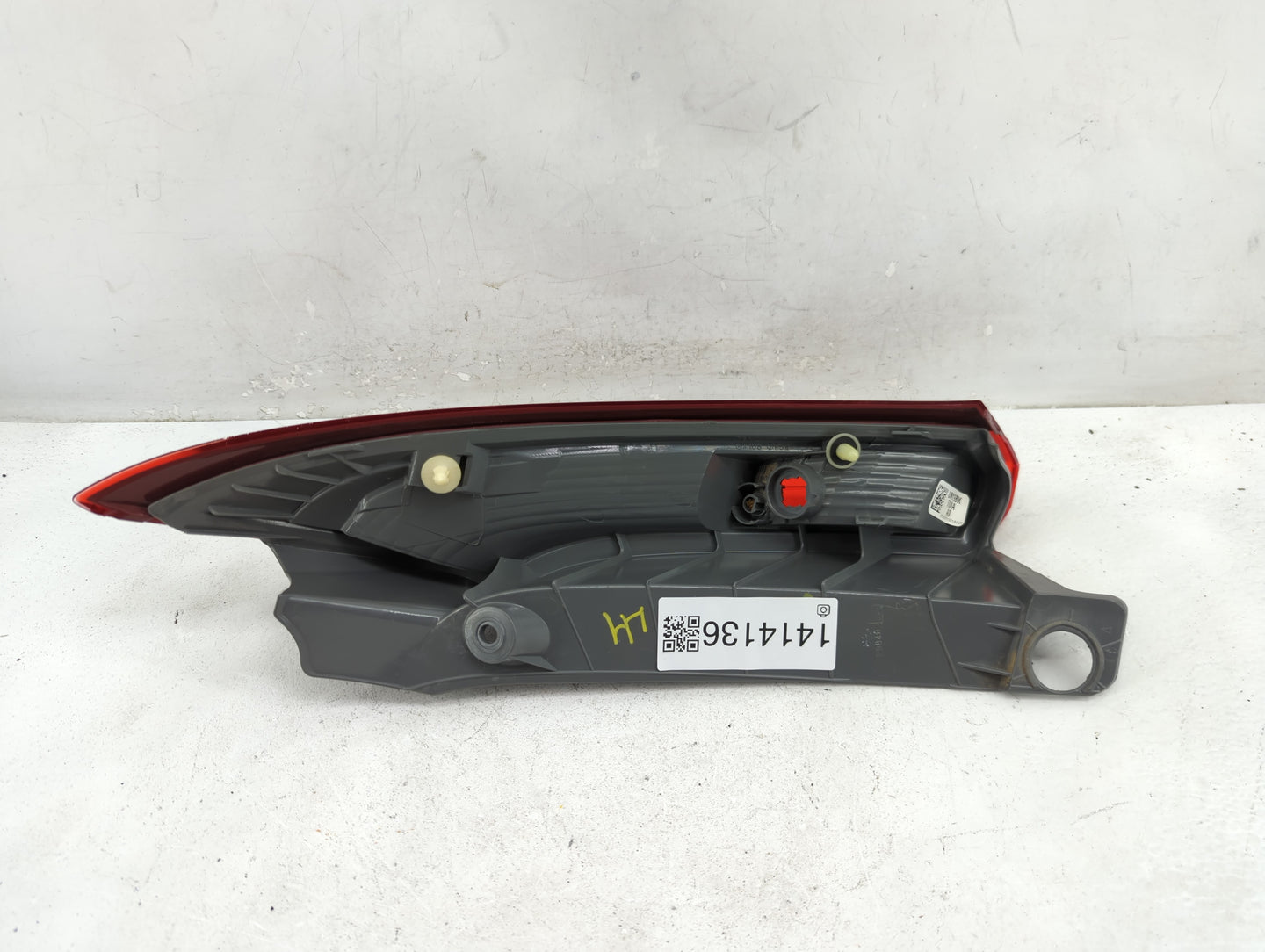 2012-2014 Honda Cr-V Tail Light Assembly Driver Left OEM Fits Fits 2012 2013 2014 OEM Used Auto Parts - Oemusedautoparts1.co