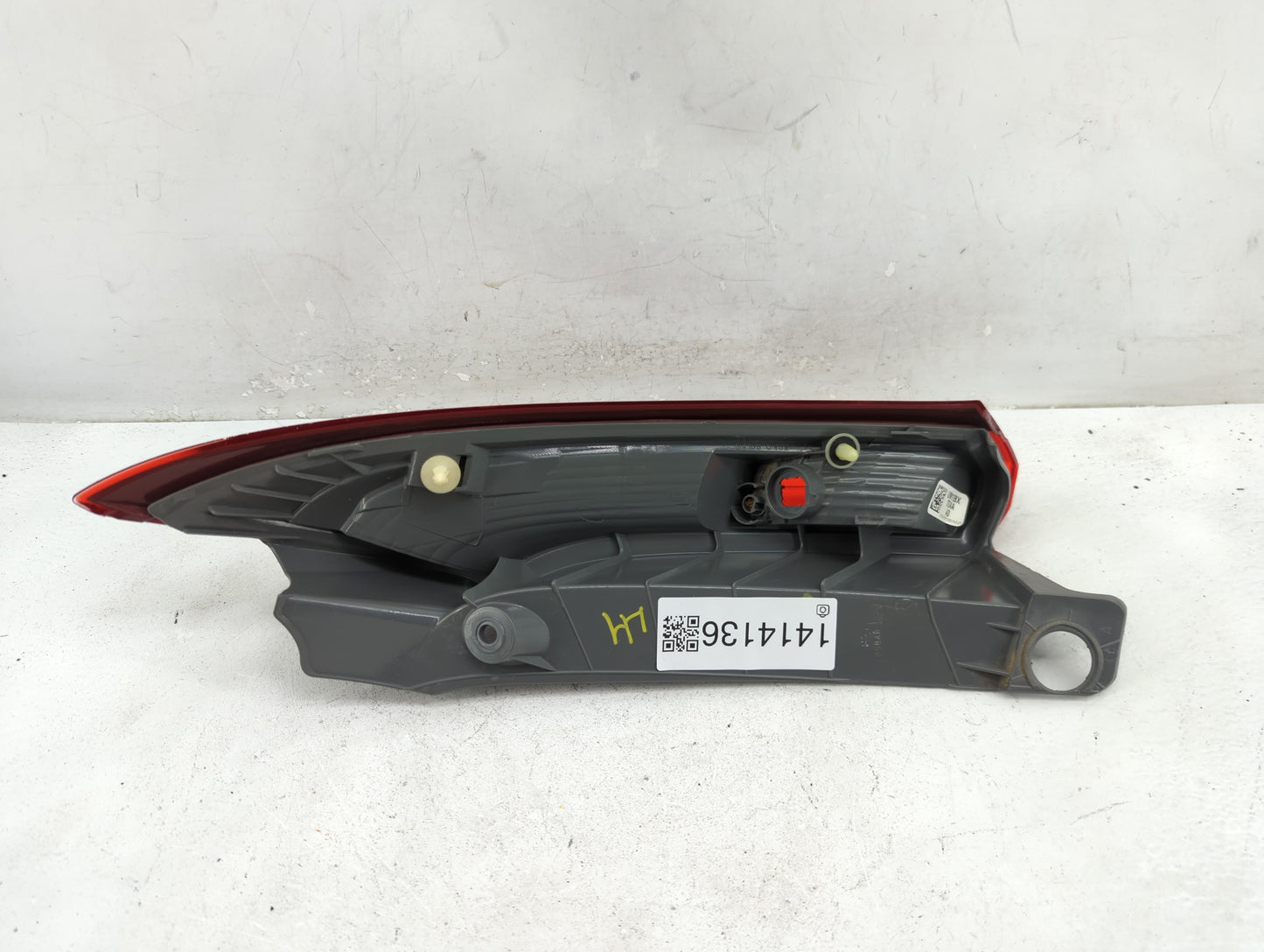 2012-2014 Honda Cr-V Tail Light Assembly Driver Left OEM Fits Fits 2012 2013 2014 OEM Used Auto Parts - Oemusedautoparts1.co