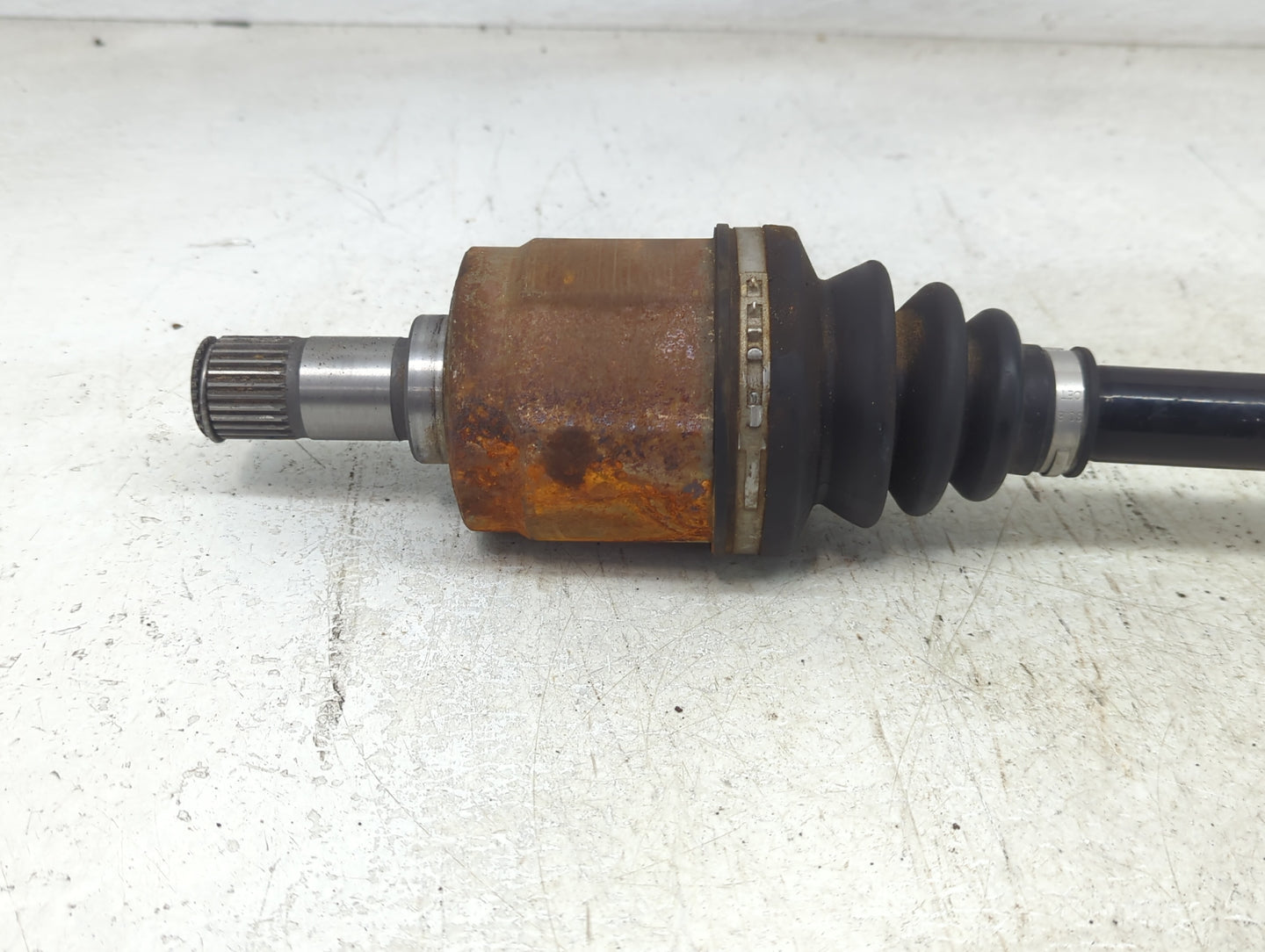 2012-2014 Honda Cr-v Axle Shaft Front Driver Cv C/v - Oemusedautoparts1.com