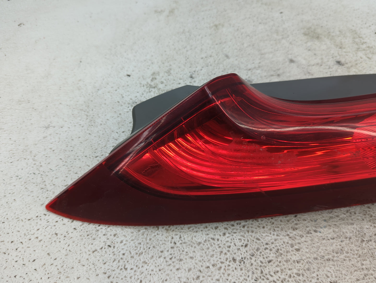 2012-2014 Honda Cr-V Tail Light Assembly Driver Left OEM Fits Fits 2012 2013 2014 OEM Used Auto Parts - Oemusedautoparts1.co