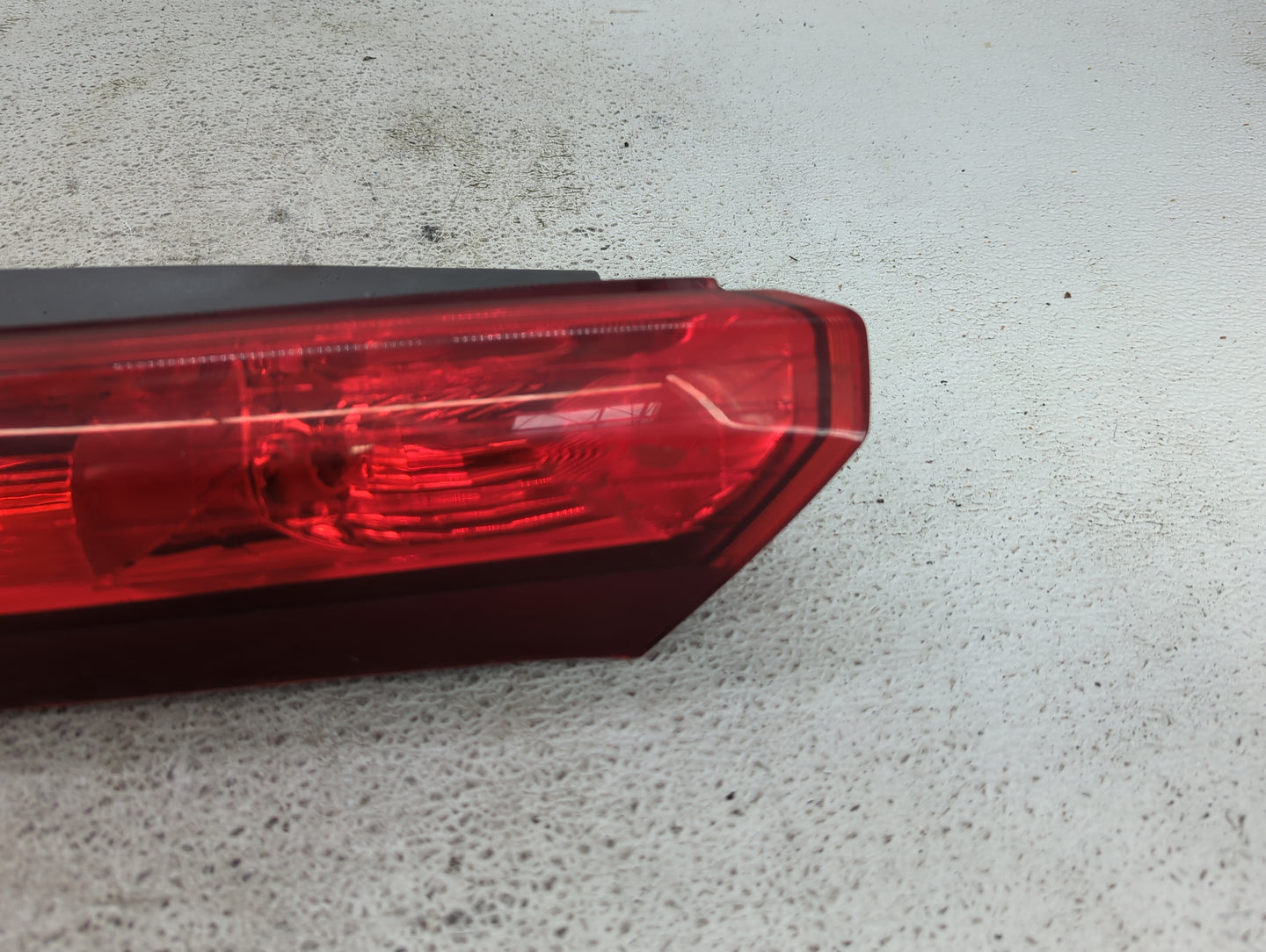 2012-2014 Honda Cr-V Tail Light Assembly Driver Left OEM Fits Fits 2012 2013 2014 OEM Used Auto Parts - Oemusedautoparts1.co