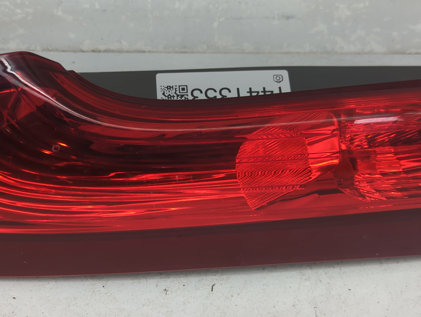 2012-2014 Honda Cr-v Driver Left Side Deck Lid Mounted Tail Light Red - Oemusedautoparts1.com