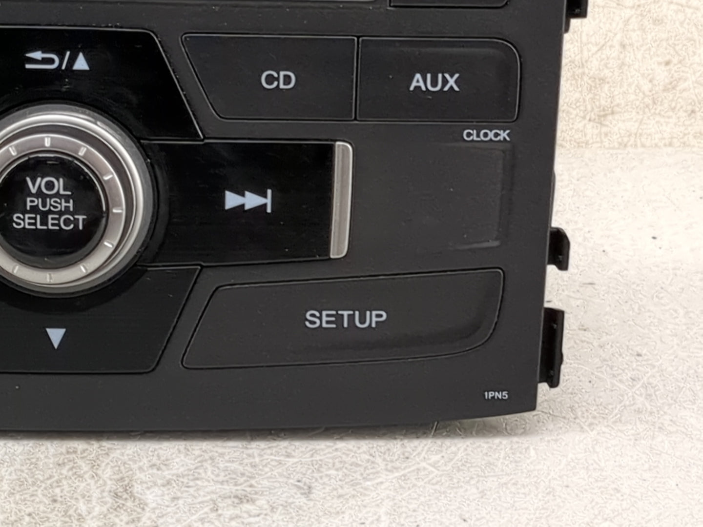 2012-2014 Honda Cr-V Radio AM FM Cd Player Receiver Replacement P/N:39100-T0A-A213-M1 CQ-JH71E7UT Fits Fits 2012 2013 2014 O
