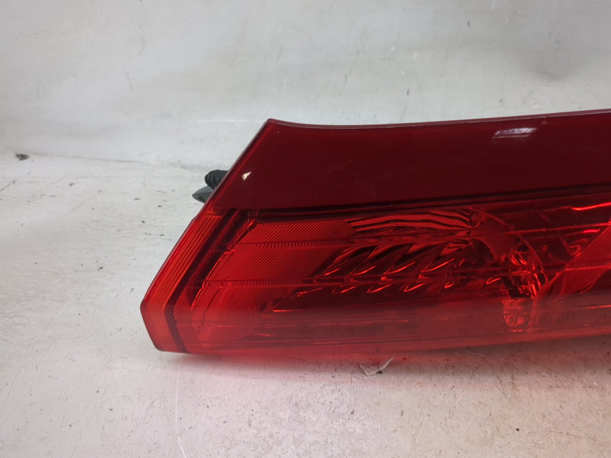 2012-2014 Honda Cr-v Driver Left Side Deck Lid Mounted Tail Light Red 1512600 - Oemusedautoparts1.com