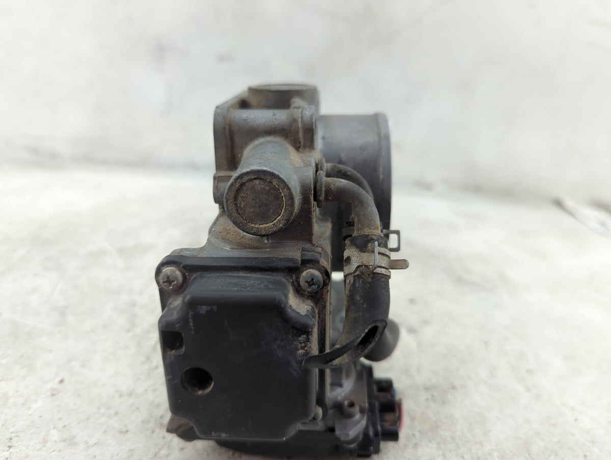 2013 Honda Cr-V Throttle Body P/N:GMA1430 05Q09 Fits OEM Used Auto Parts - Oemusedautoparts1.com