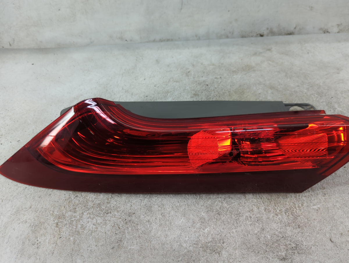 2012-2014 Honda Cr-V Tail Light Assembly Driver Left OEM P/N:UG16CX T0AA A0 Fits Fits 2012 2013 2014 OEM Used Auto Parts - O