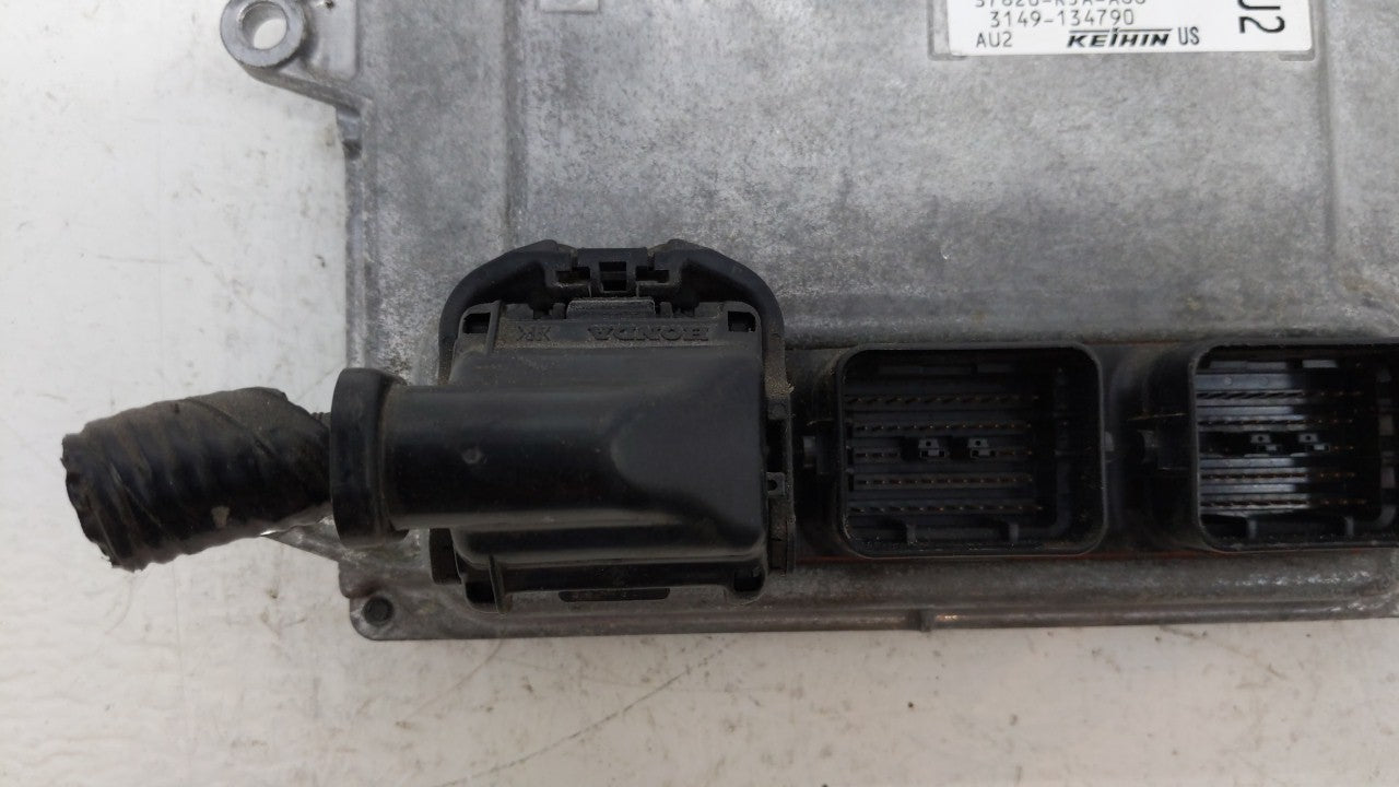 2012-2014 Honda Cr-V PCM Engine Control Computer ECU ECM PCU OEM P/N:37820-R5A-A86 37820-R5A-A85 Fits Fits 2012 2013 2014 OE