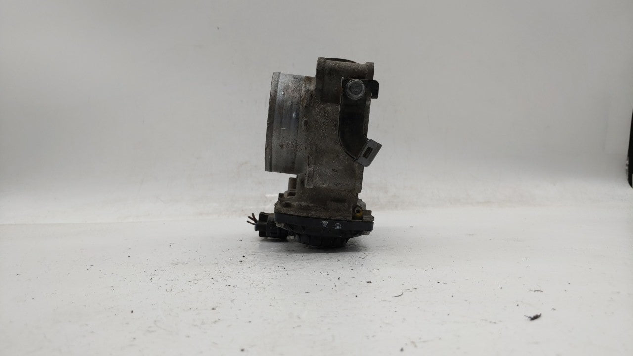 2010-2013 Honda Cr-V Throttle Body P/N:GME1A Fits Fits 2010 2011 2012 2013 2014 OEM Used Auto Parts - Oemusedautoparts1.com