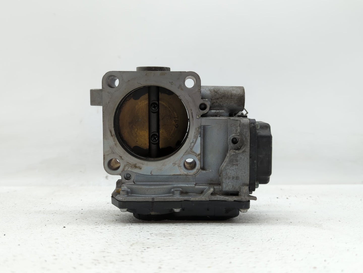2010-2013 Honda Cr-V Throttle Body P/N:526-01 RME60-15, 141002P07H, GMD7E, GME1A Fits Fits 2010 2011 2012 2013 2014 OEM Used
