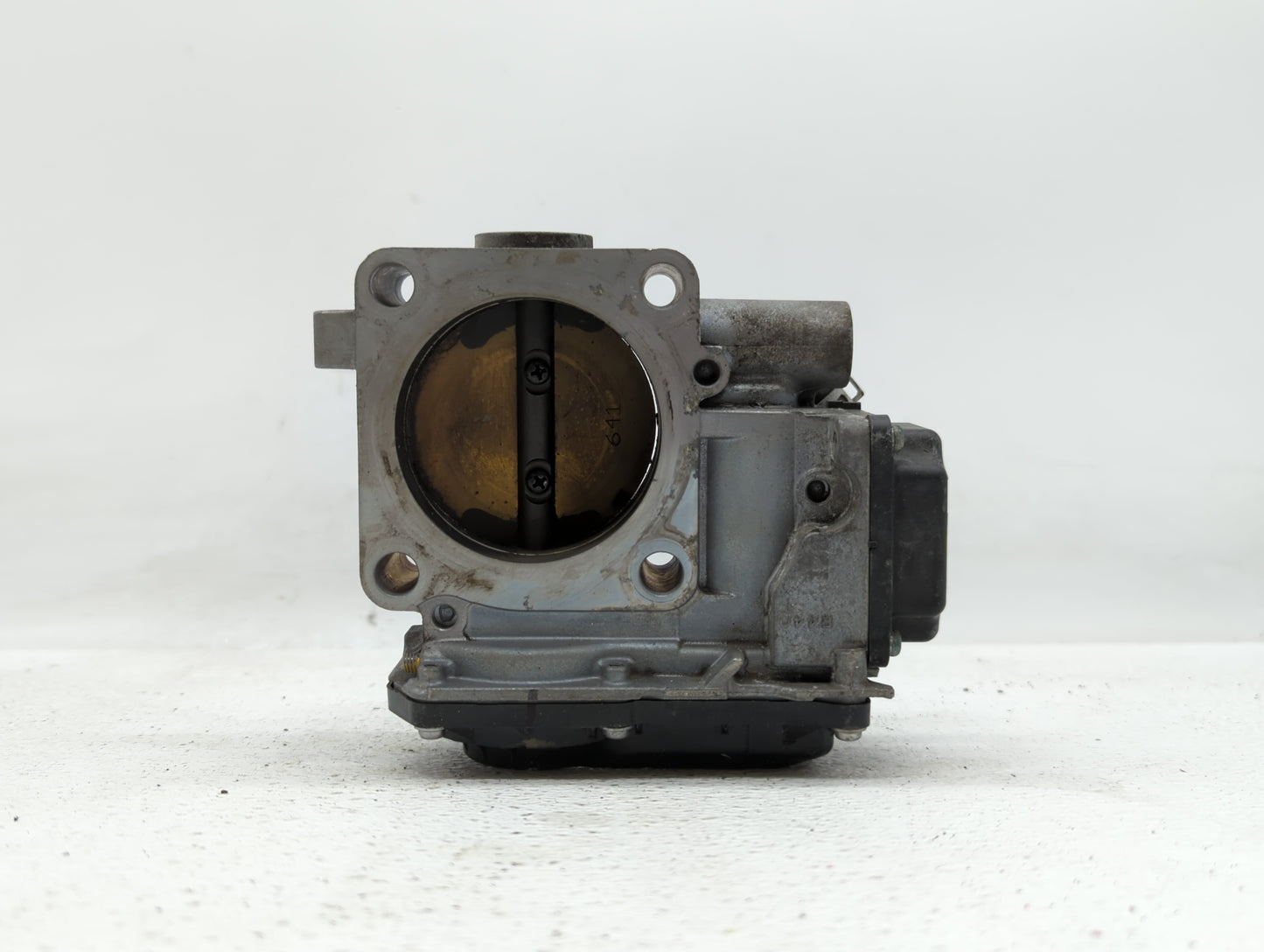 2010-2013 Honda Cr-V Throttle Body P/N:526-01 RME60-15, 141002P07H, GMD7E, GME1A Fits Fits 2010 2011 2012 2013 2014 OEM Used