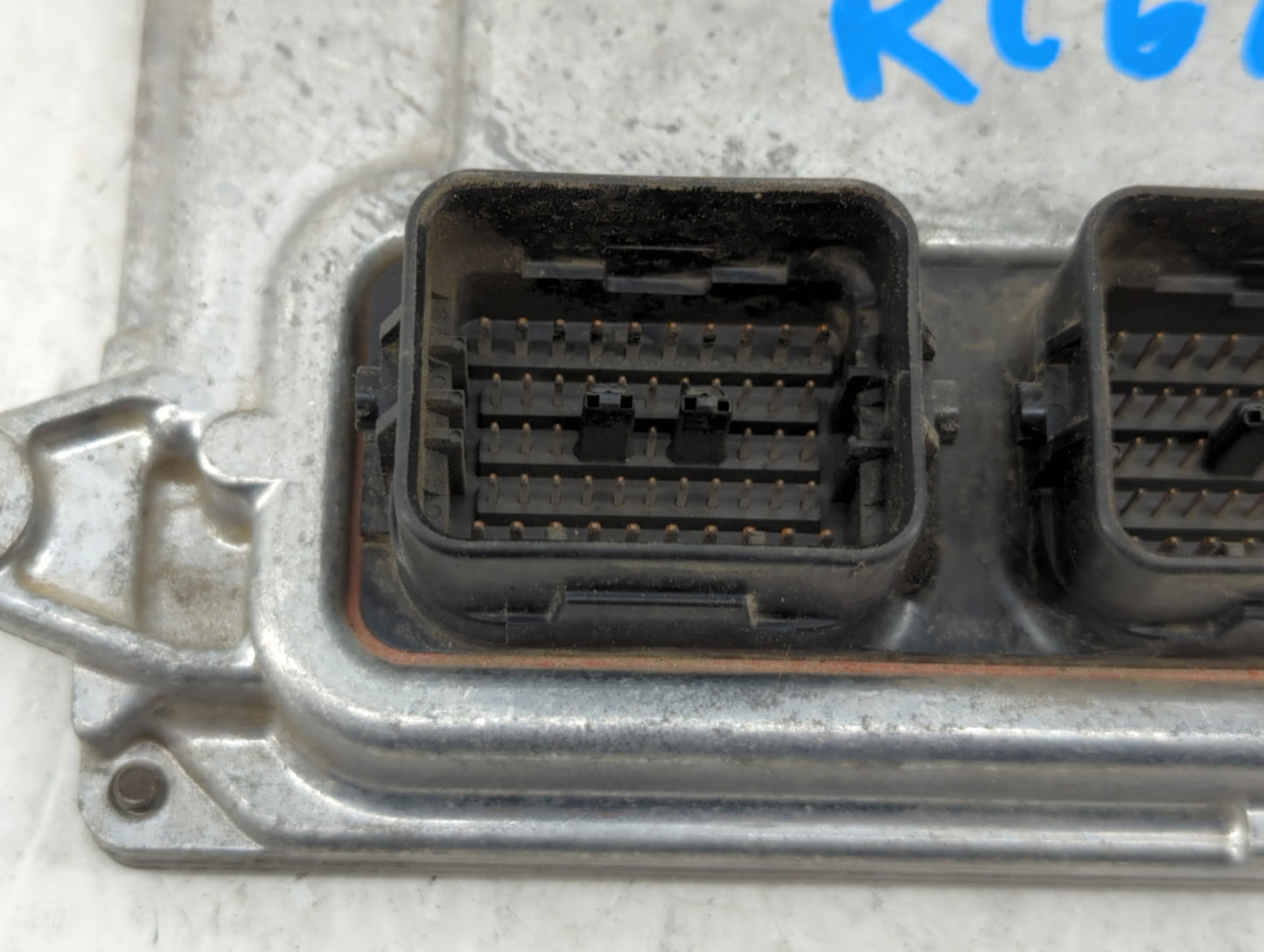 2012-2014 Honda Cr-V PCM Engine Control Computer ECU ECM PCU OEM P/N:37820-R5A-A55 37820-R5A-A56 Fits Fits 2012 2013 2014 OE