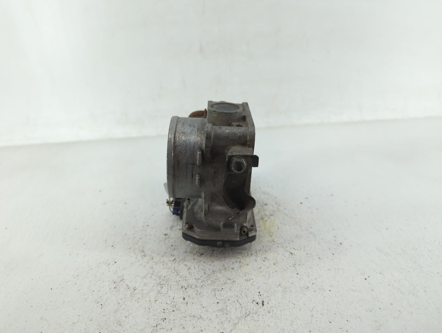 2010-2013 Honda Cr-V Throttle Body P/N:GMD7E GME1A Fits Fits 2010 2011 2012 2013 2014 OEM Used Auto Parts - Oemusedautoparts
