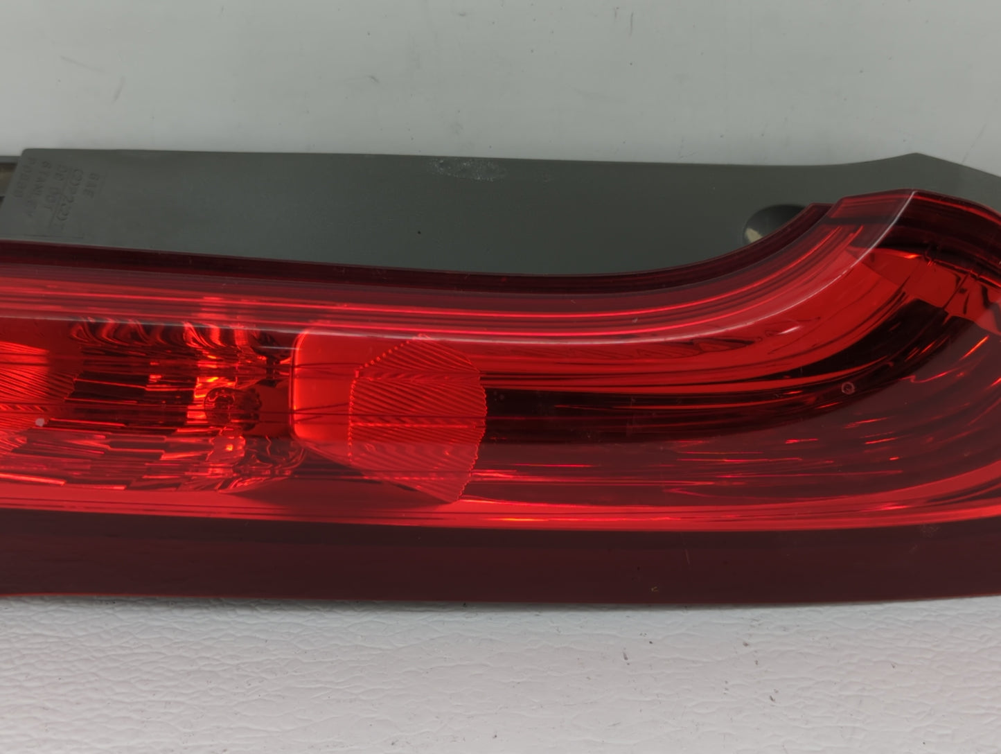 2012-2014 Honda Cr-V Tail Light Assembly Passenger Right OEM P/N:UD11CZT0AAA0 UK16DXT0AAA0, UK30CXT0AA Fits Fits 2012 2013 2
