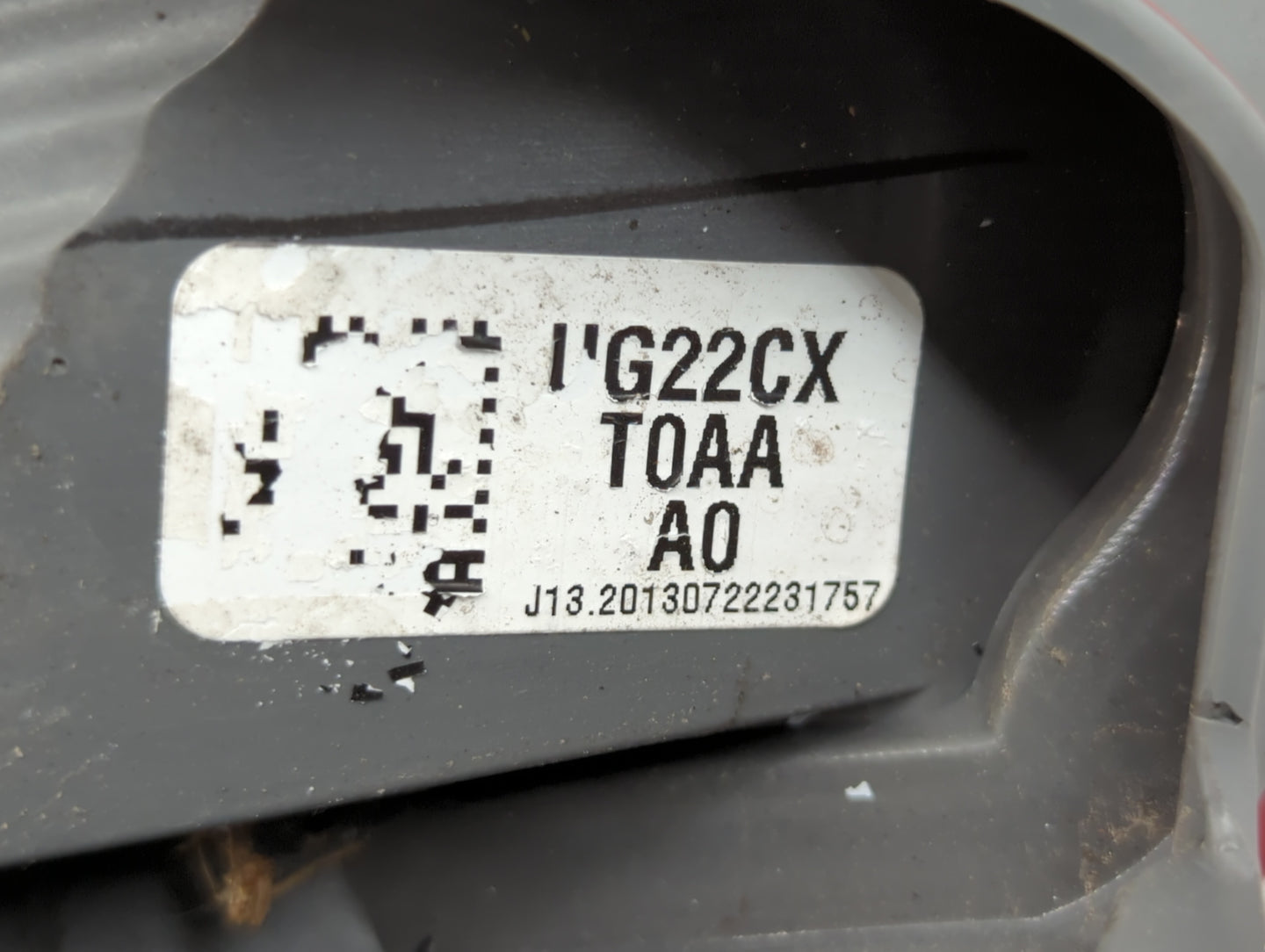 2012-2014 Honda Cr-V Tail Light Assembly Driver Left OEM P/N:UG22CXT0AAA0 UC11DZT0AA, UM01CZT0AA Fits Fits 2012 2013 2014 OE