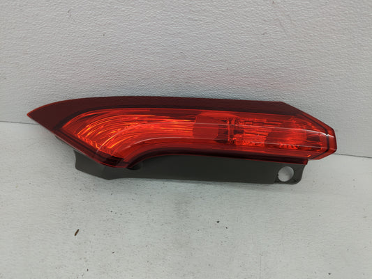 2012-2014 Honda Cr-V Tail Light Assembly Passenger Right OEM P/N:UE23CXT0AAA0 UP18BYTOAAAO, UA21CXT0AAA0 Fits Fits 2012 2013