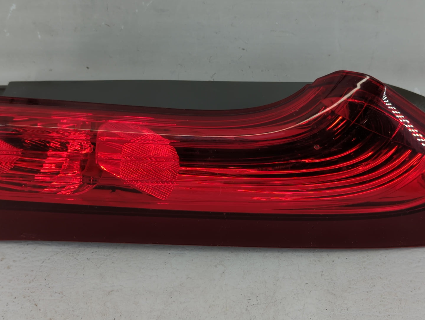 2012-2014 Honda Cr-V Tail Light Assembly Passenger Right OEM Fits Fits 2012 2013 2014 OEM Used Auto Parts - Oemusedautoparts