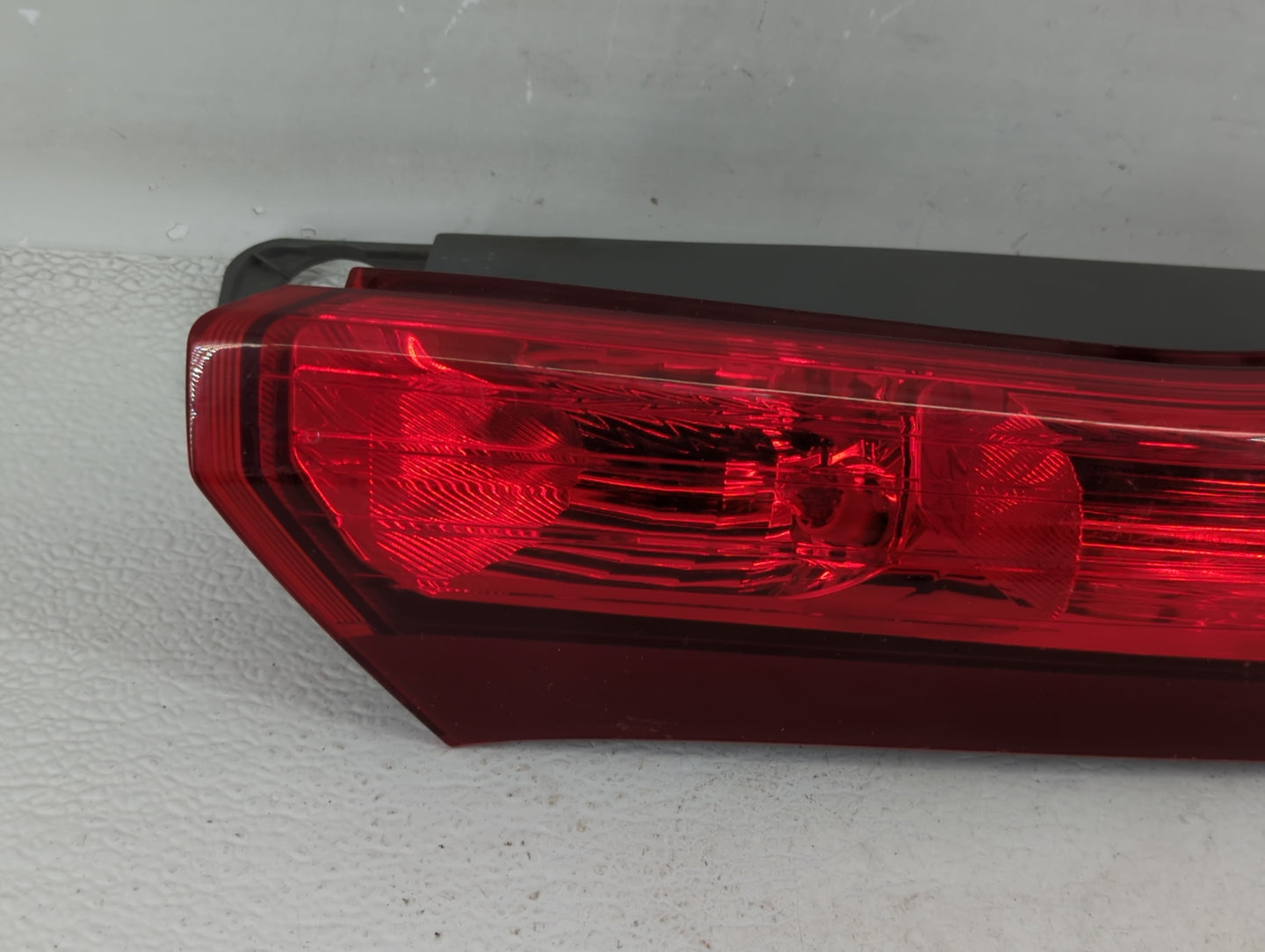 2012-2014 Honda Cr-V Tail Light Assembly Passenger Right OEM Fits Fits 2012 2013 2014 OEM Used Auto Parts - Oemusedautoparts