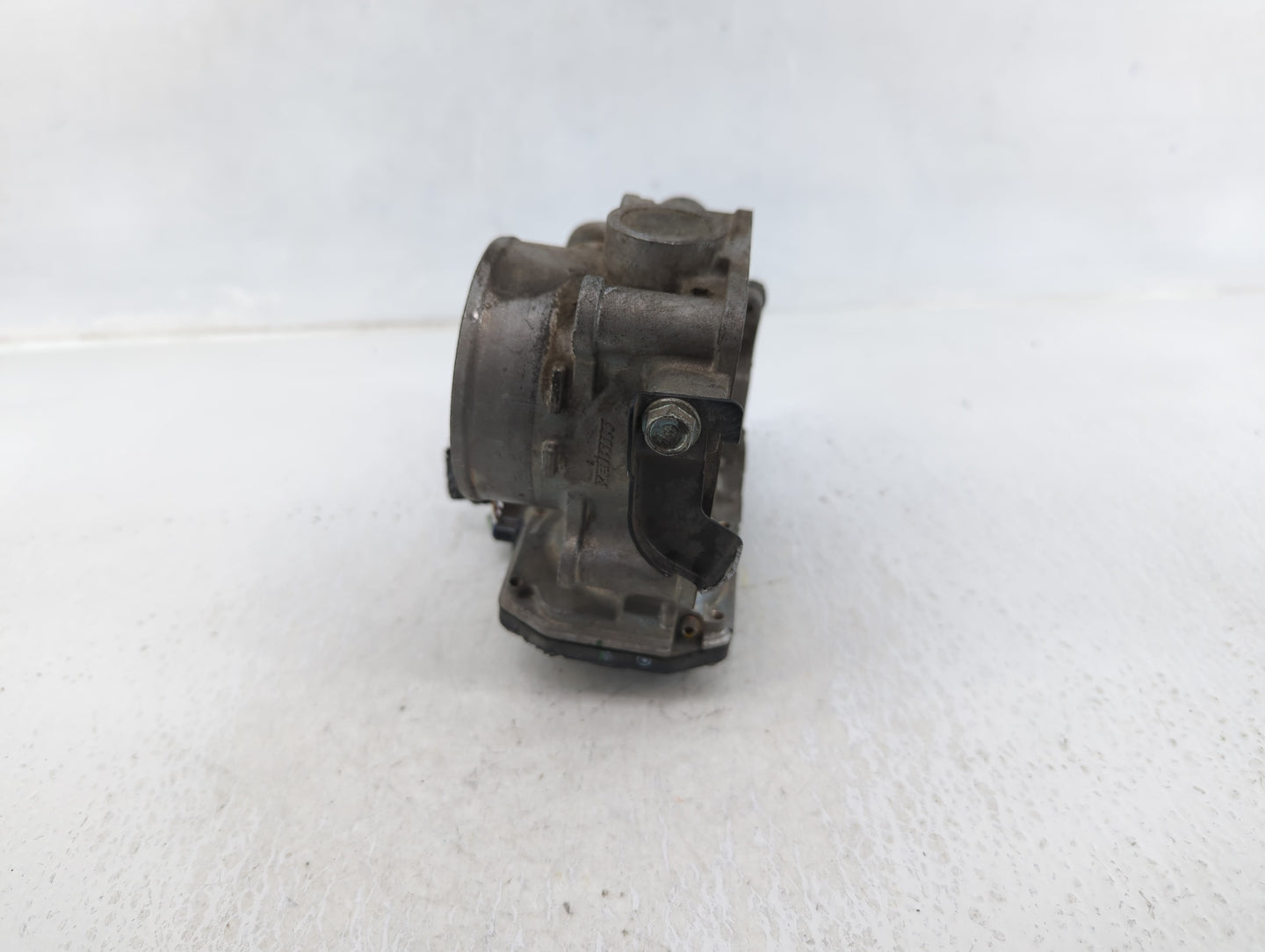 2010-2013 Honda Cr-V Throttle Body P/N:GMD7E Fits Fits 2010 2011 2012 2013 2014 OEM Used Auto Parts - Oemusedautoparts1.com
