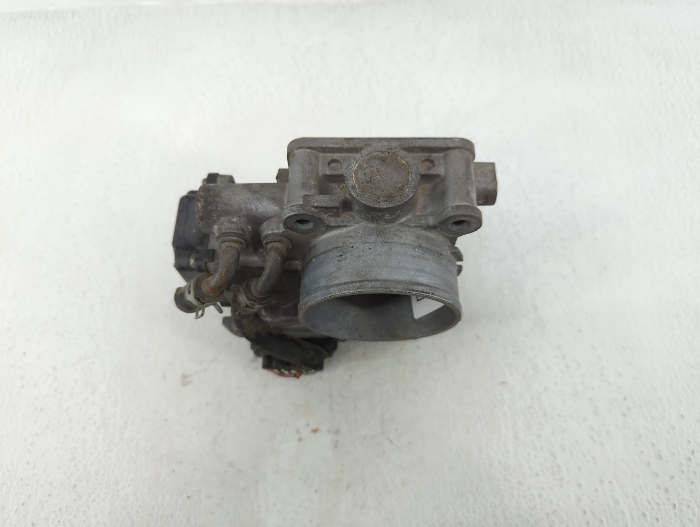 2010-2013 Honda Cr-V Throttle Body P/N:U32290107438 Fits Fits 2010 2011 2012 2013 2014 OEM Used Auto Parts - Oemusedautopart