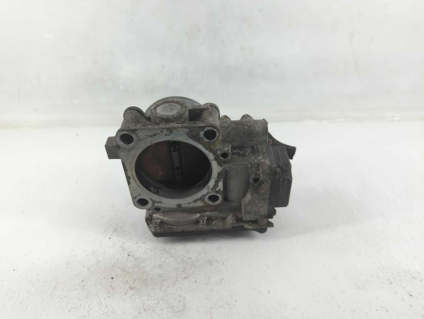 2010-2014 Honda Cr-V Throttle Body Fits Fits 2010 2011 2012 2013 2014 2015 OEM Used Auto Parts - Oemusedautoparts1.com