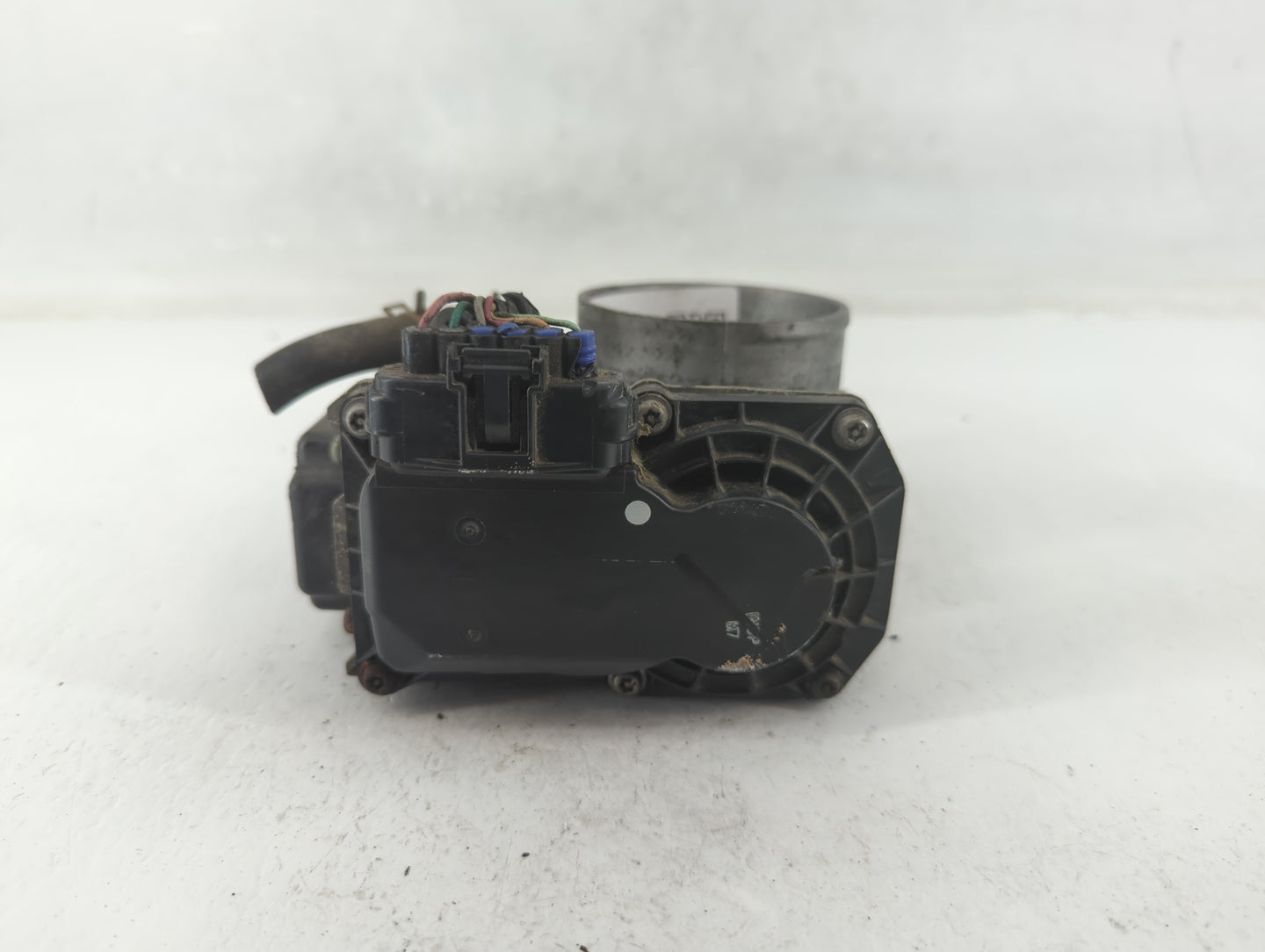 2010-2014 Honda Cr-V Throttle Body Fits Fits 2010 2011 2012 2013 2014 2015 OEM Used Auto Parts - Oemusedautoparts1.com