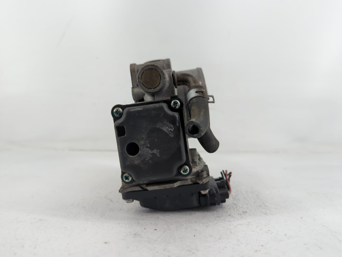 2010-2014 Honda Cr-V Throttle Body P/N:GMD7E U32290115615 Fits Fits 2010 2011 2012 2013 2014 2015 OEM Used Auto Parts - Oemu
