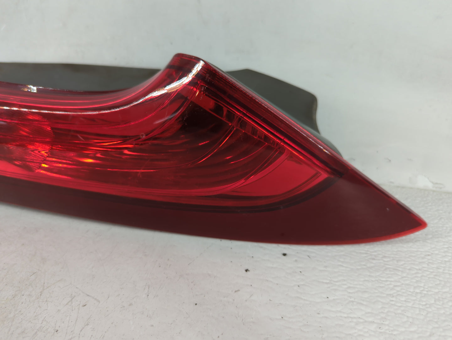 2012-2014 Honda Cr-V Tail Light Assembly Passenger Right OEM Fits Fits 2012 2013 2014 OEM Used Auto Parts - Oemusedautoparts