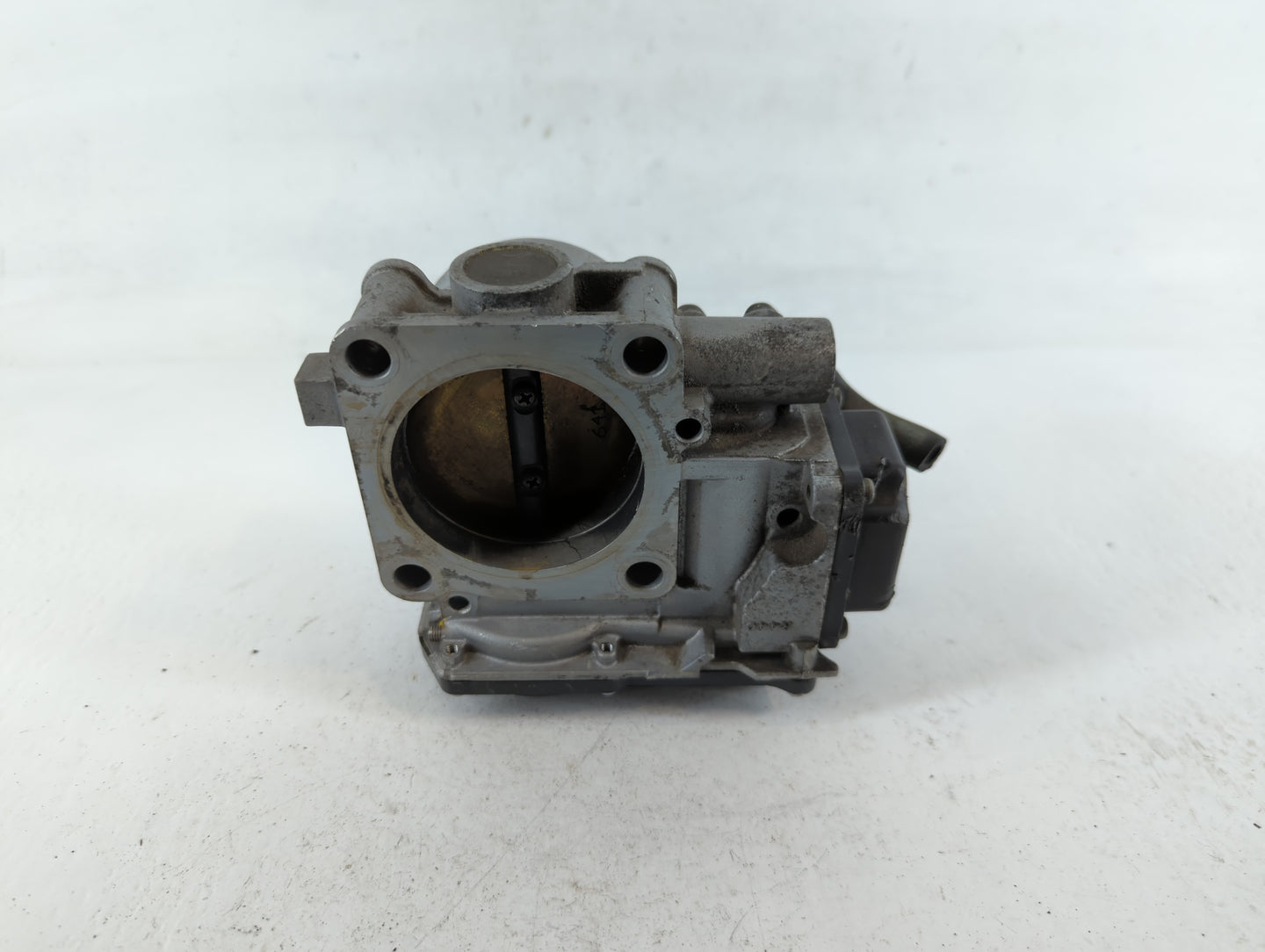 2010-2014 Honda Cr-V Throttle Body Fits Fits 2010 2011 2012 2013 2014 2015 OEM Used Auto Parts - Oemusedautoparts1.com